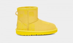 Yellow Ugg Classic Mini Scatter Graphic Kids' Boots | Saudi Arabia-0325761