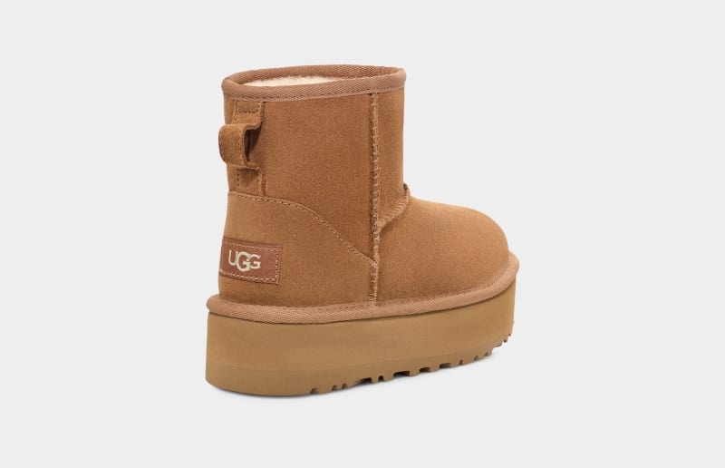 Brown Ugg Classic Mini Platform Kids' Boots | Saudi Arabia-7286035