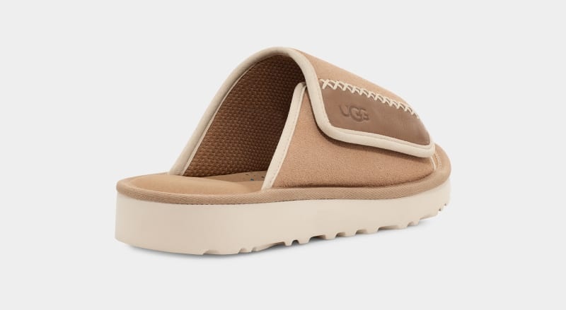 Brown Ugg Goldencoast Men's Slides | Saudi Arabia-5328476