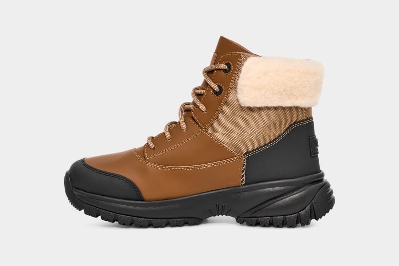 Brown Ugg Yose Fluff V2 Women's Winter Boots | Saudi Arabia-0734618