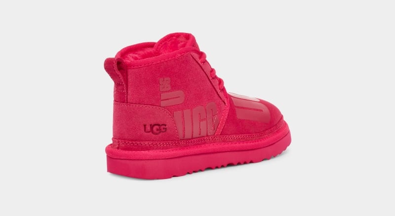 Pink Ugg Neumel Ii Scatter Graphic Kids' Boots | Saudi Arabia-3978602