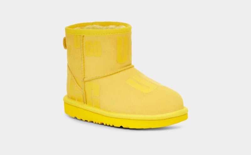 Yellow Ugg Classic Mini Scatter Graphic Kids' Boots | Saudi Arabia-0325761