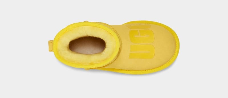 Yellow Ugg Classic Mini Scatter Graphic Kids' Boots | Saudi Arabia-0325761